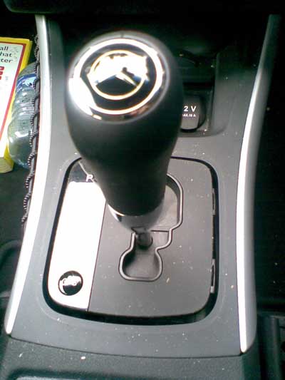 Centre console around gear stick