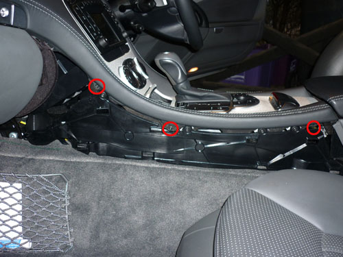 Mercedes SL (R230) centre console trim screws