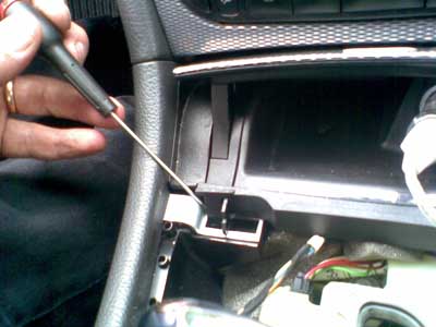 Mercedes ml ashtray removal #3